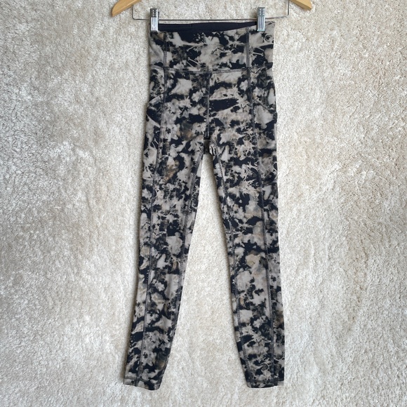 Lululemon Active Leggings WITH POCKET Women's Size 2 Multicolor for Sports Yoga - Picture 1 of 11